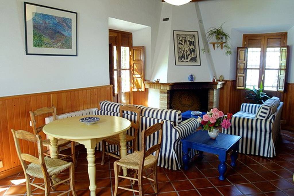 Dining Area at Sierra Trails - Horse Riding Holidays